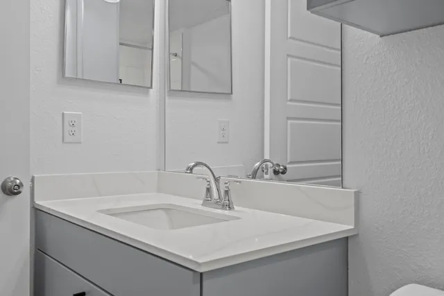 $1,843 | 1664 Hillside Terrace, Unit 1112, Buda, TX 78610