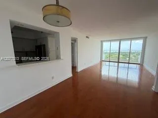 $4,500 | 5600 Collins Avenue, Unit 15J, Miami Beach, FL 33140