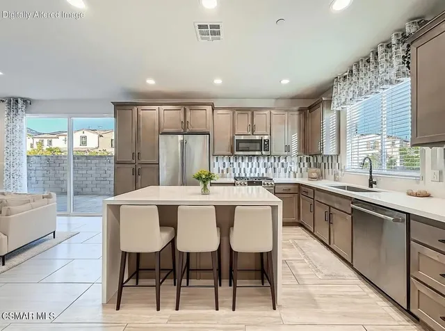 $3,950 | 2035 Pump House Lane, Santa Paula, CA 93060