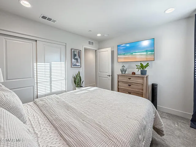 $3,950 | 2035 Pump House Lane, Santa Paula, CA 93060