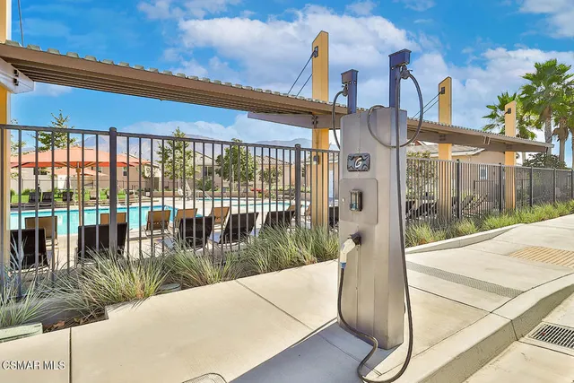 $3,950 | 2035 Pump House Lane, Santa Paula, CA 93060