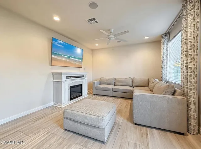 $3,950 | 2035 Pump House Lane, Santa Paula, CA 93060