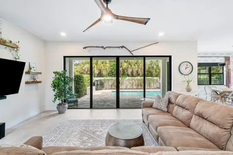 $900,000 | 7296 Estero Drive, Lake Worth, FL 33463