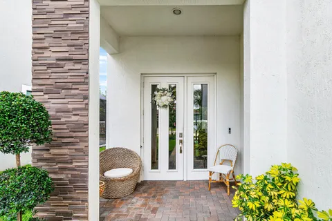 $900,000 | 7296 Estero Drive, Lake Worth, FL 33463