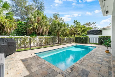 $900,000 | 7296 Estero Drive, Lake Worth, FL 33463
