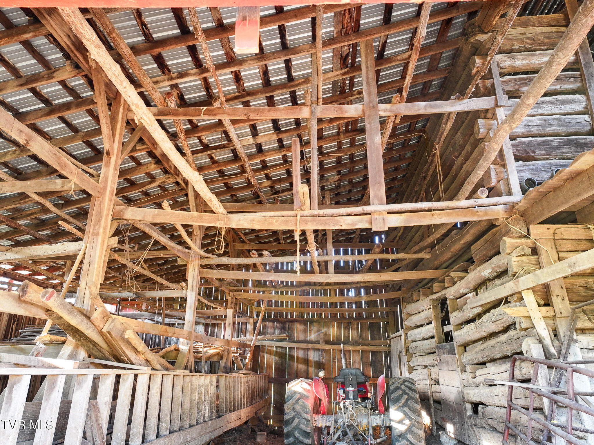 465 Clear Creek Road Chuckey, TN 37641 - Photo 16 of 46 DJI_20260326170433_0304_D