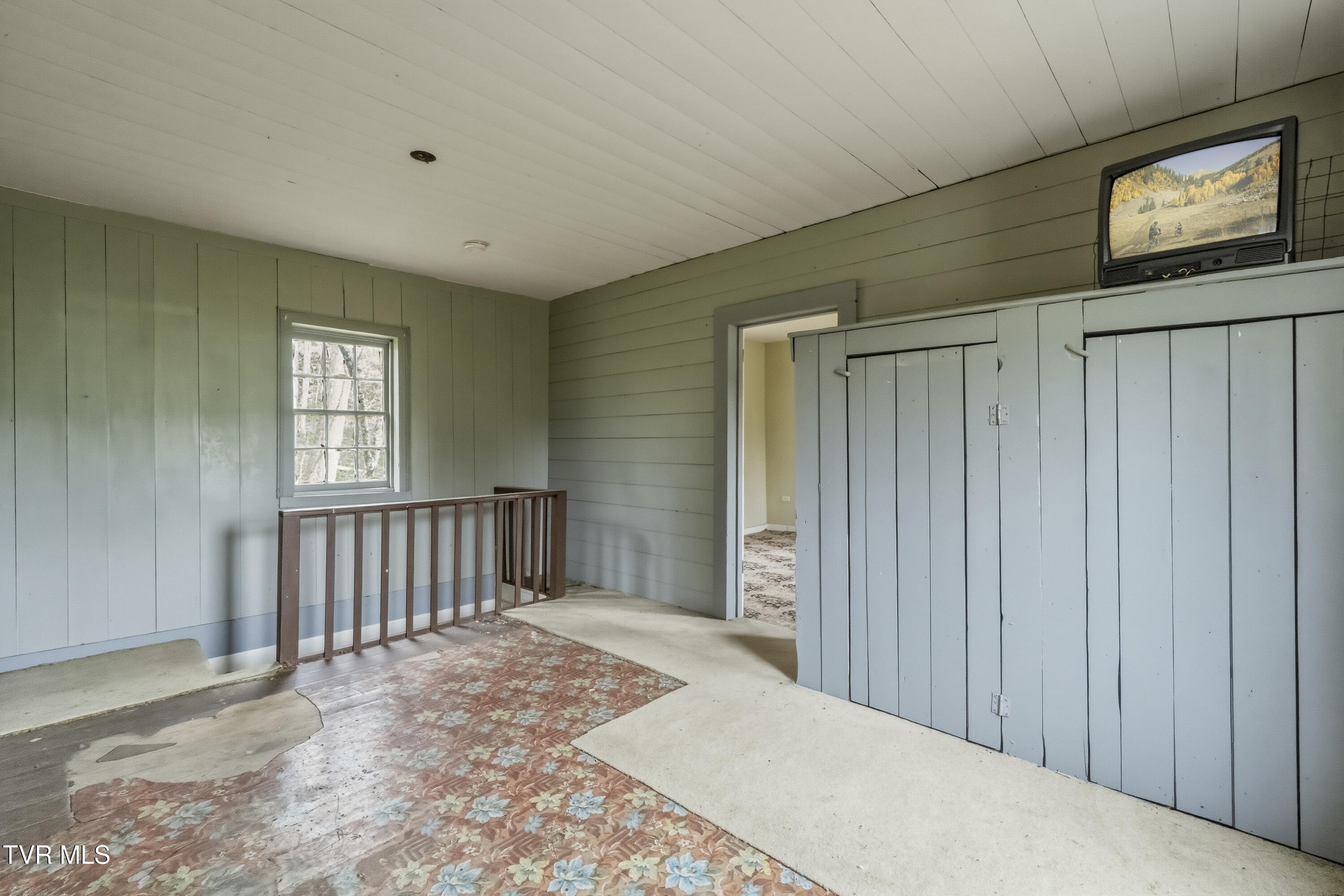 465 Clear Creek Road Chuckey, TN 37641 - Photo 29 of 46 DSC05483 (1)