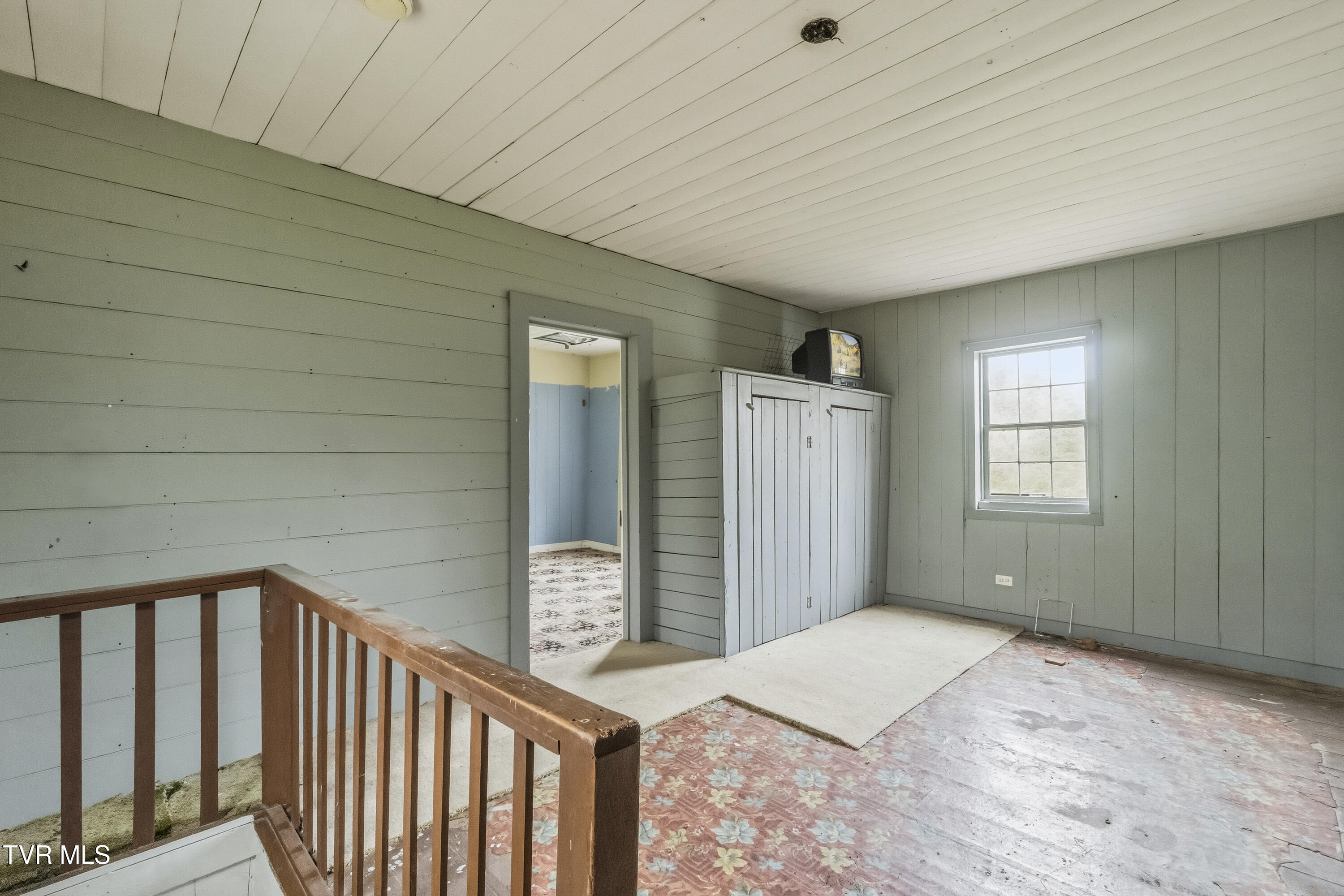 465 Clear Creek Road Chuckey, TN 37641 - Photo 30 of 46 DSC05480 (1)