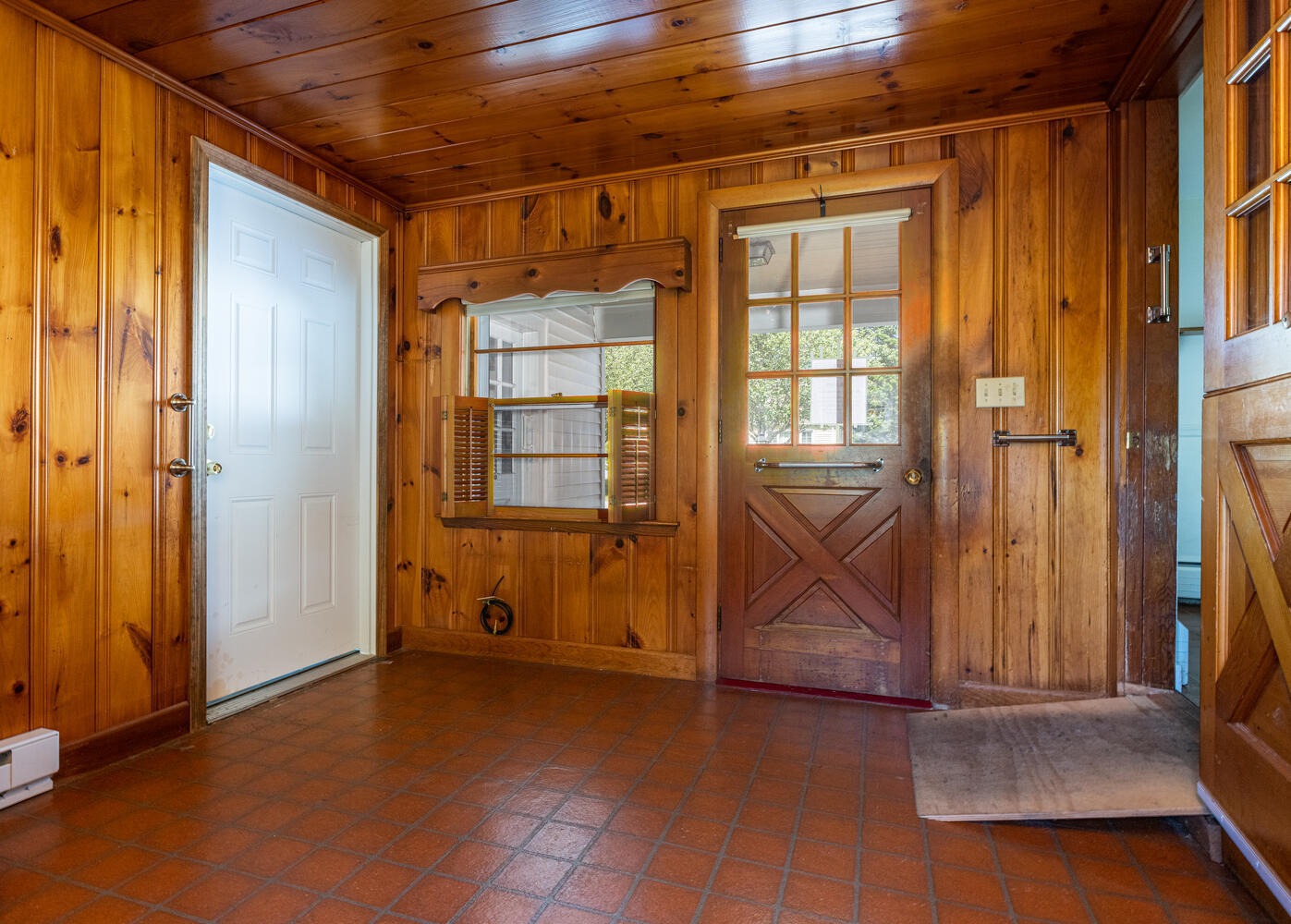 49 Malilly Road Portland, ME 04103 - Photo 4 of 29 49 Malilly Rd Portland ME-large-004-006-