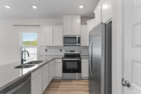 $1,850 | 9483 Nature Crk Circle, Pensacola, FL 32526