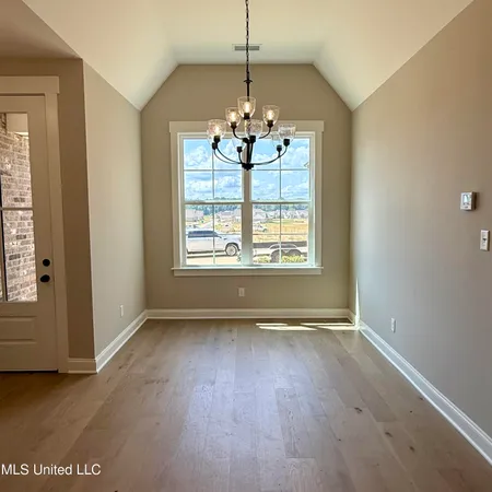 $371,900 | 654 Tallahatchie Street, Nesbit, MS 38651