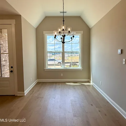 $371,900 | 654 Tallahatchie Street, Nesbit, MS 38651