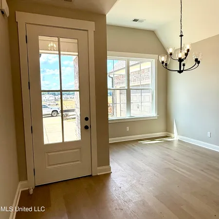 $371,900 | 654 Tallahatchie Street, Nesbit, MS 38651