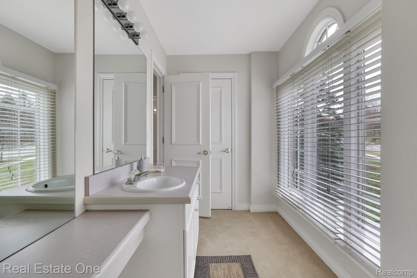 4727 Goodison Pl Drive Rochester, MI 48306 - Photo 36 of 54 AY2A4474.jpg