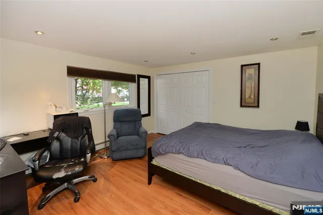 $5,000 | 40-10 Paterson Street, Fair Lawn, NJ 07410