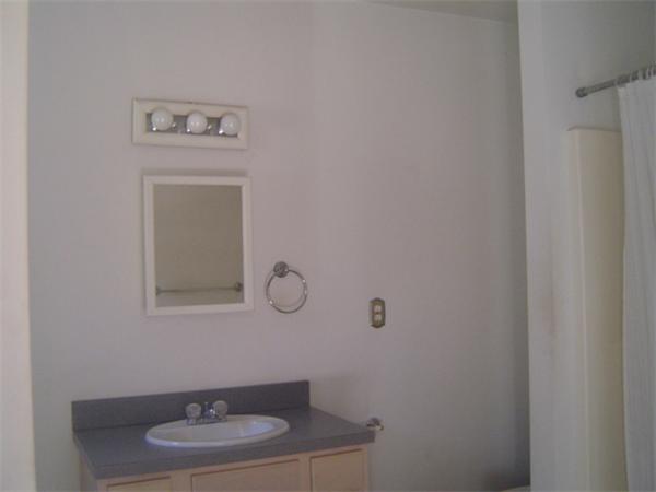 22 Broughton Road Worcester, MA 01607 - Photo 6 of 6 Gallery Image 6