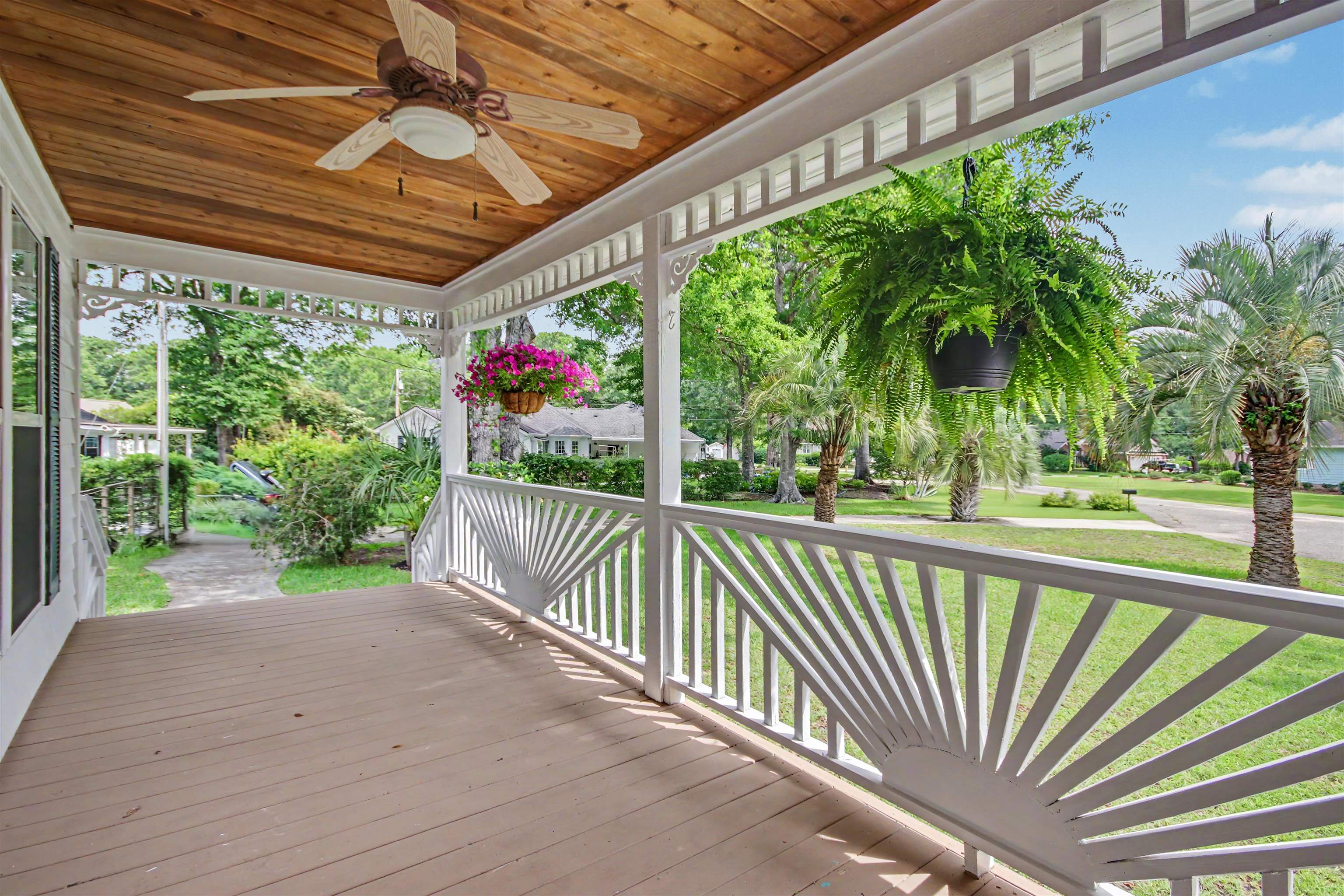 4352 Johnson Circle Murrells Inlet, SC 29576 - Photo 7 of 58