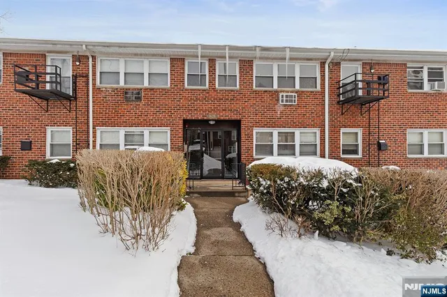 $270,000 | 1628 Valley Street, Unit 2A, Fort Lee, NJ 07024