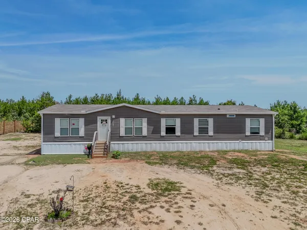 $289,900 | 8676 Northwest County Road 274, Altha, FL 32421