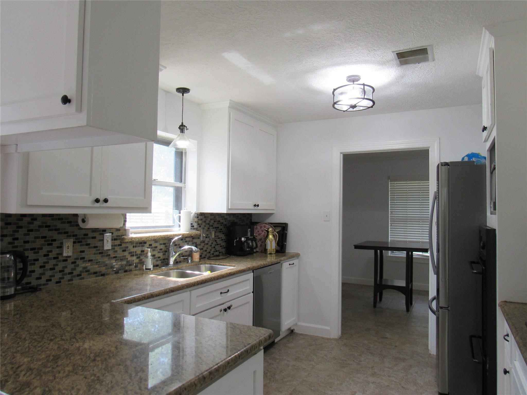 3220 Clayhead Road Richmond, TX 77406 - Photo 3 of 26