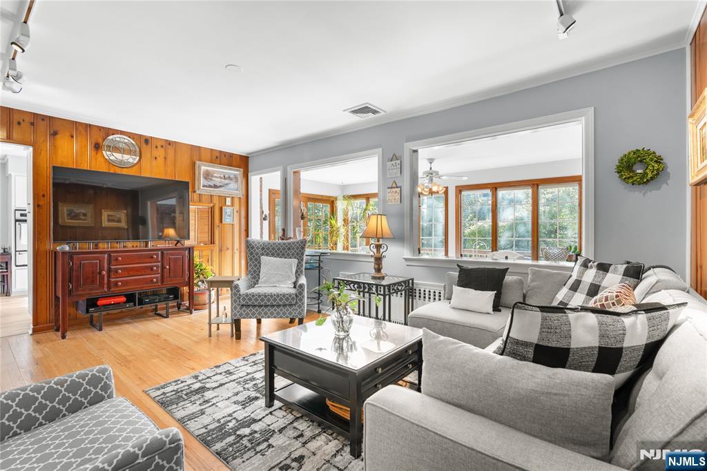 824 Summit Avenue Hackensack, NJ 07601 - Photo 17 of 29