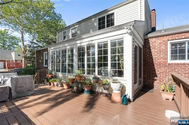 $769,999 | 824 Summit Avenue, Hackensack, NJ 07601