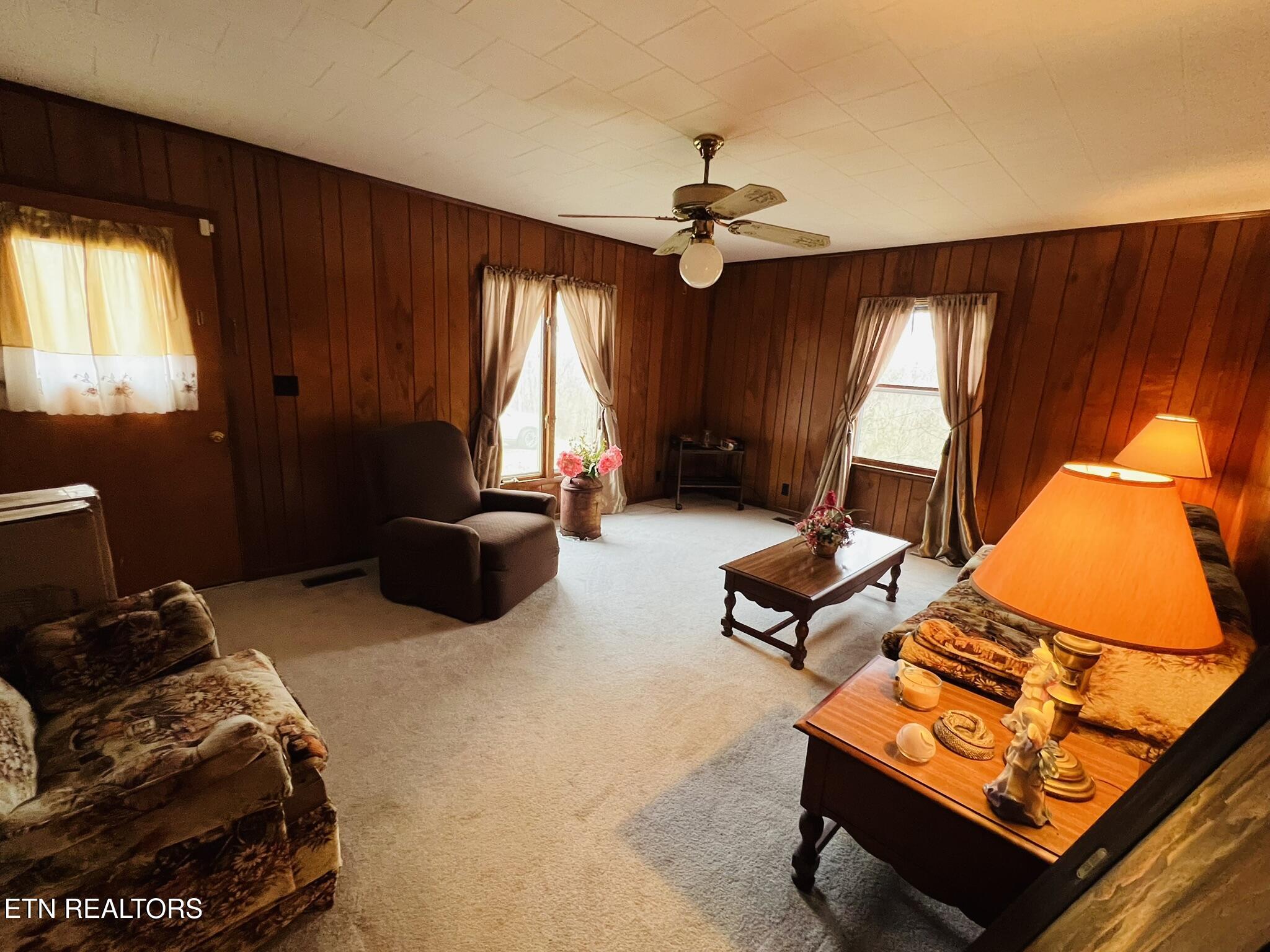 1008 Old Static Road Byrdstown, TN 38549 - Photo 15 of 27 IMG_6115