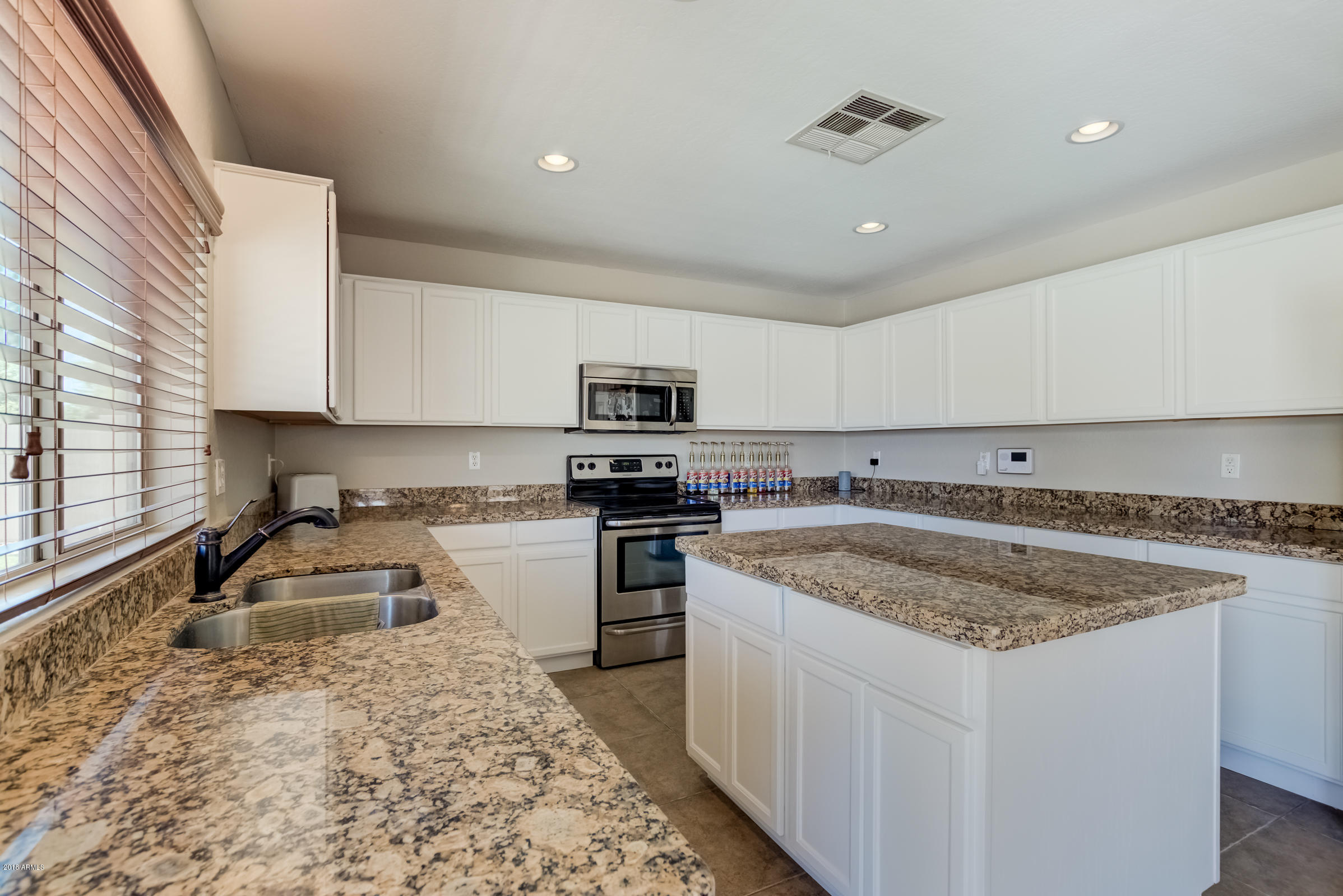 2871 South Martingale Road Gilbert, AZ 85295 - Photo 13 of 55 2871 S Martingale Rd-19