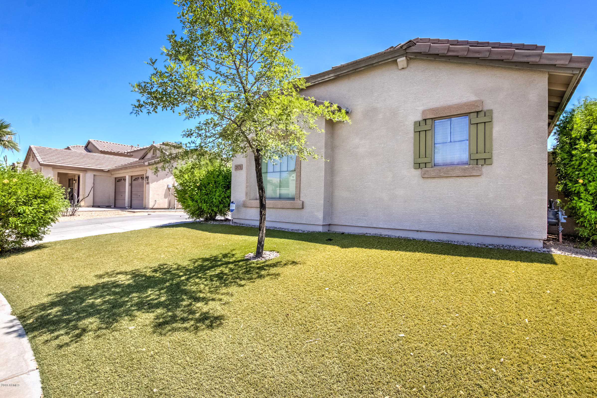 2871 South Martingale Road Gilbert, AZ 85295 - Photo 5 of 55 2871 S Martingale Rd-3