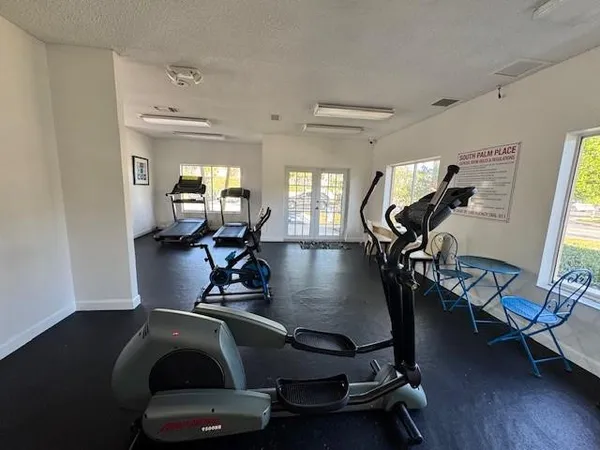 $2,000 | 7640 Westwood Drive, Unit 417, Tamarac, FL 33321