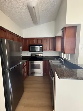 $2,000 | 7640 Westwood Drive, Unit 417, Tamarac, FL 33321