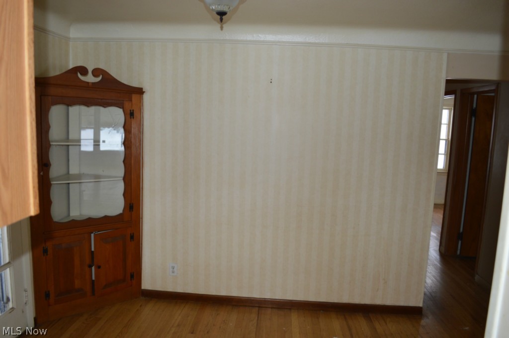 1279 Haverston Road Lyndhurst, OH 44124 - Photo 8 of 13