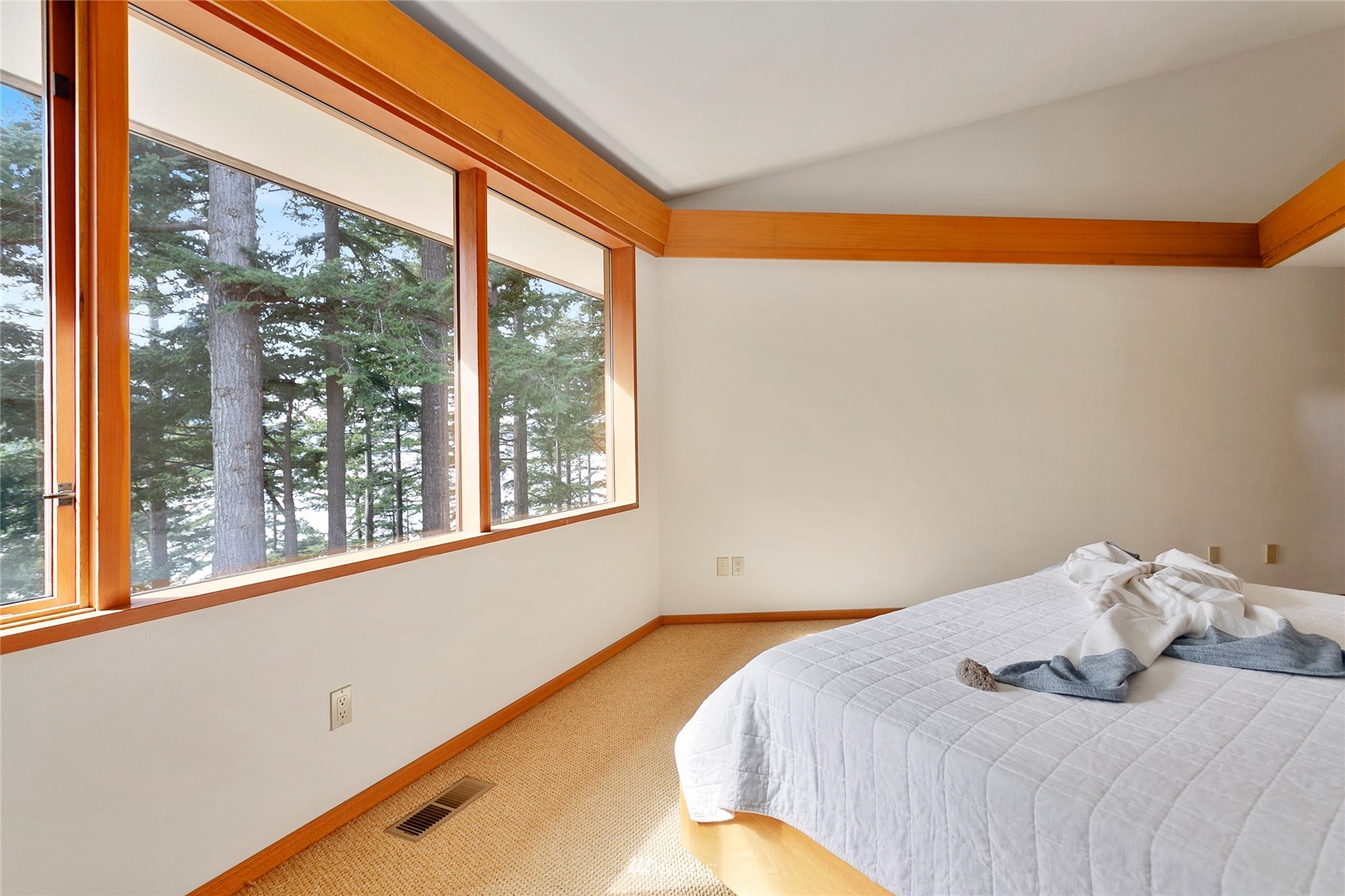 312 Sea Pines Road Bellingham, WA 98229 - Photo 23 of 39 a bedroom with a bed and a window