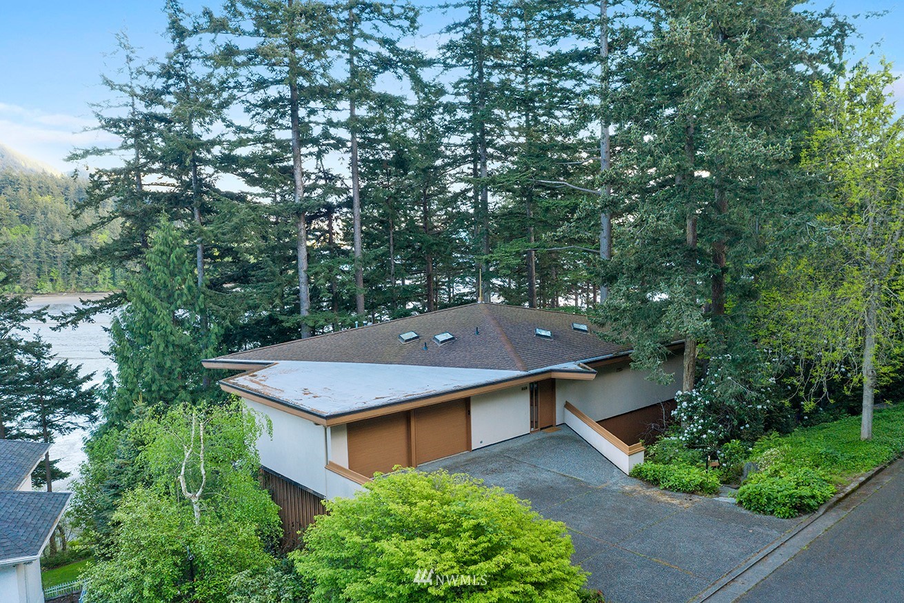 312 Sea Pines Road Bellingham, WA 98229 - Photo 3 of 39