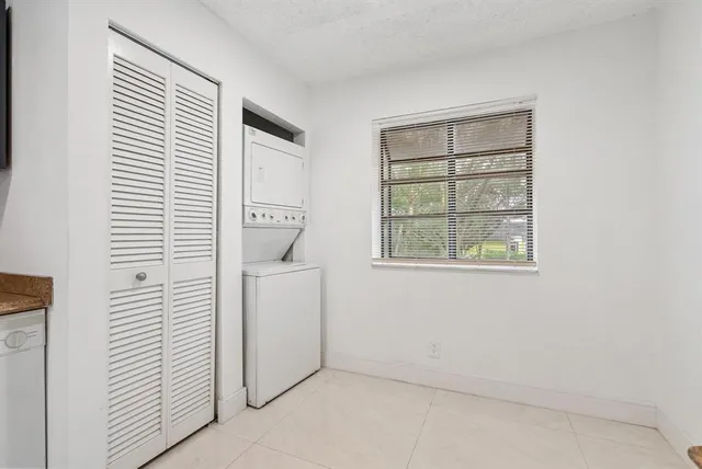 $2,200 | 8797 Northwest 35th Street, Coral Springs, FL 33065