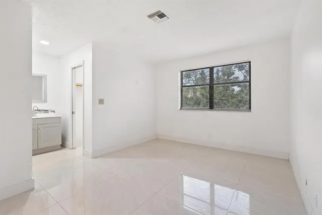 $2,200 | 8797 Northwest 35th Street, Coral Springs, FL 33065