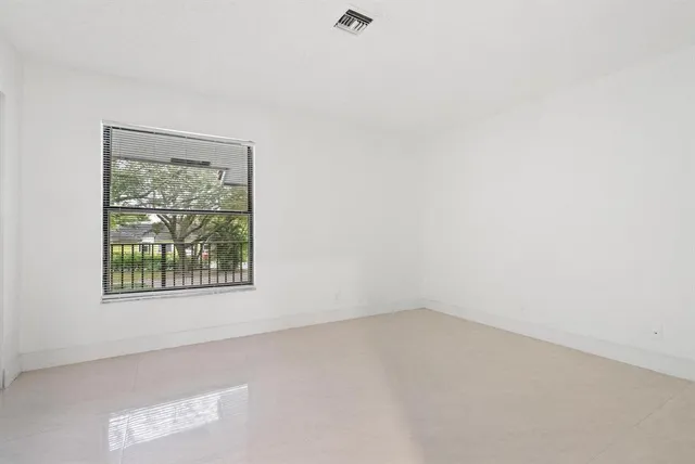 $2,200 | 8797 Northwest 35th Street, Coral Springs, FL 33065