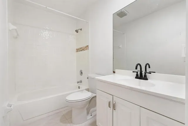 $2,200 | 8797 Northwest 35th Street, Coral Springs, FL 33065