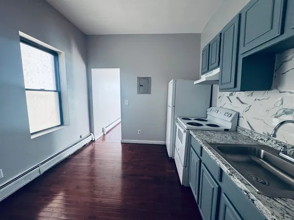 $1,350 | 66 Tuers Avenue, Unit 3B, Jersey City, NJ 07306