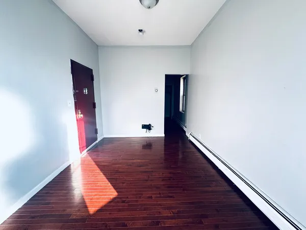 $1,350 | 66 Tuers Avenue, Unit 3B, Jersey City, NJ 07306