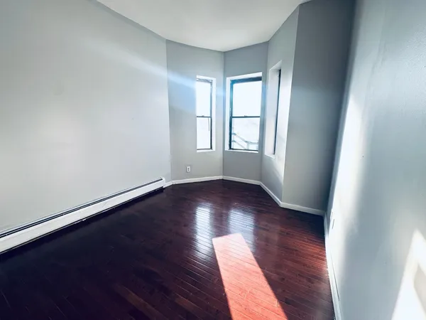 $1,350 | 66 Tuers Avenue, Unit 3B, Jersey City, NJ 07306