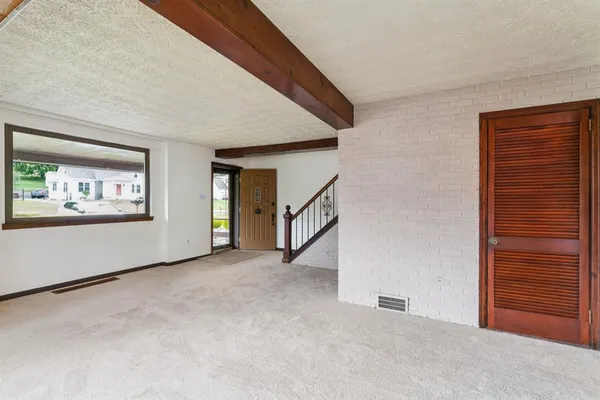 $256,500 | 1245 Avondale Drive, Industry, PA 15052