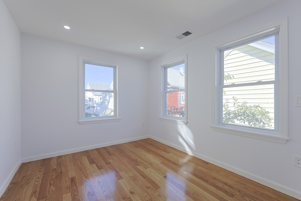 149 Pearl Street Malden, MA 02148 - Photo 23 of 42