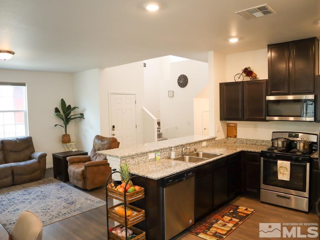 9520 Nautical Mile Road Reno, NV 89506 - Photo 6 of 28 Photo 6