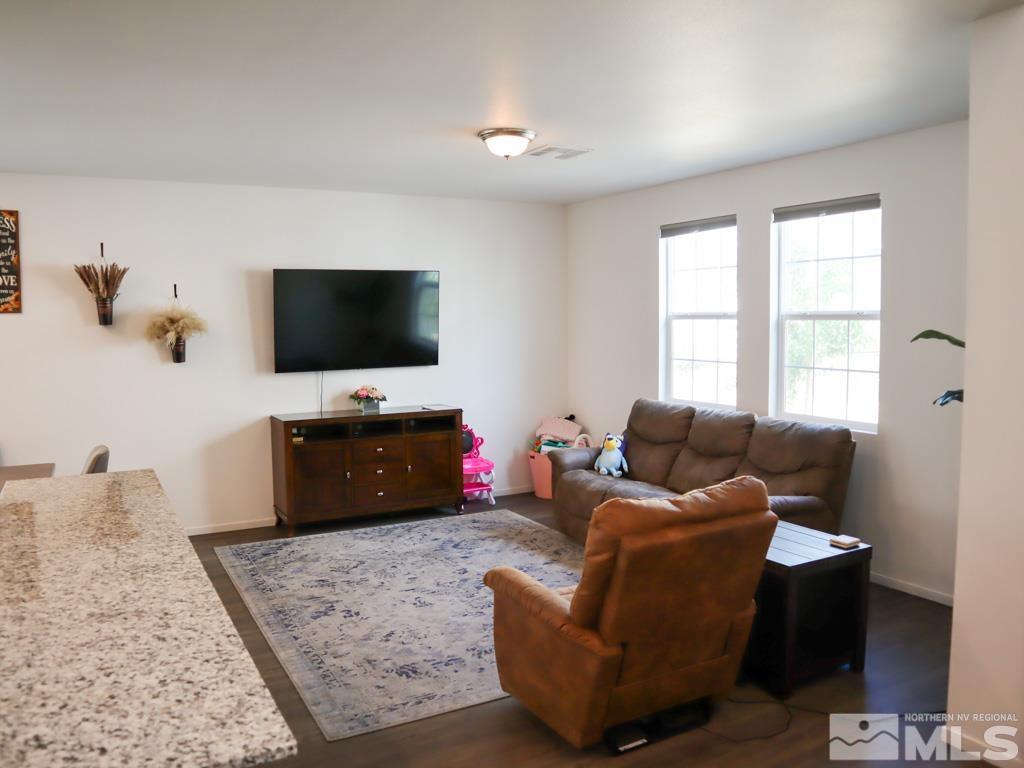 9520 Nautical Mile Road Reno, NV 89506 - Photo 8 of 28 Photo 8