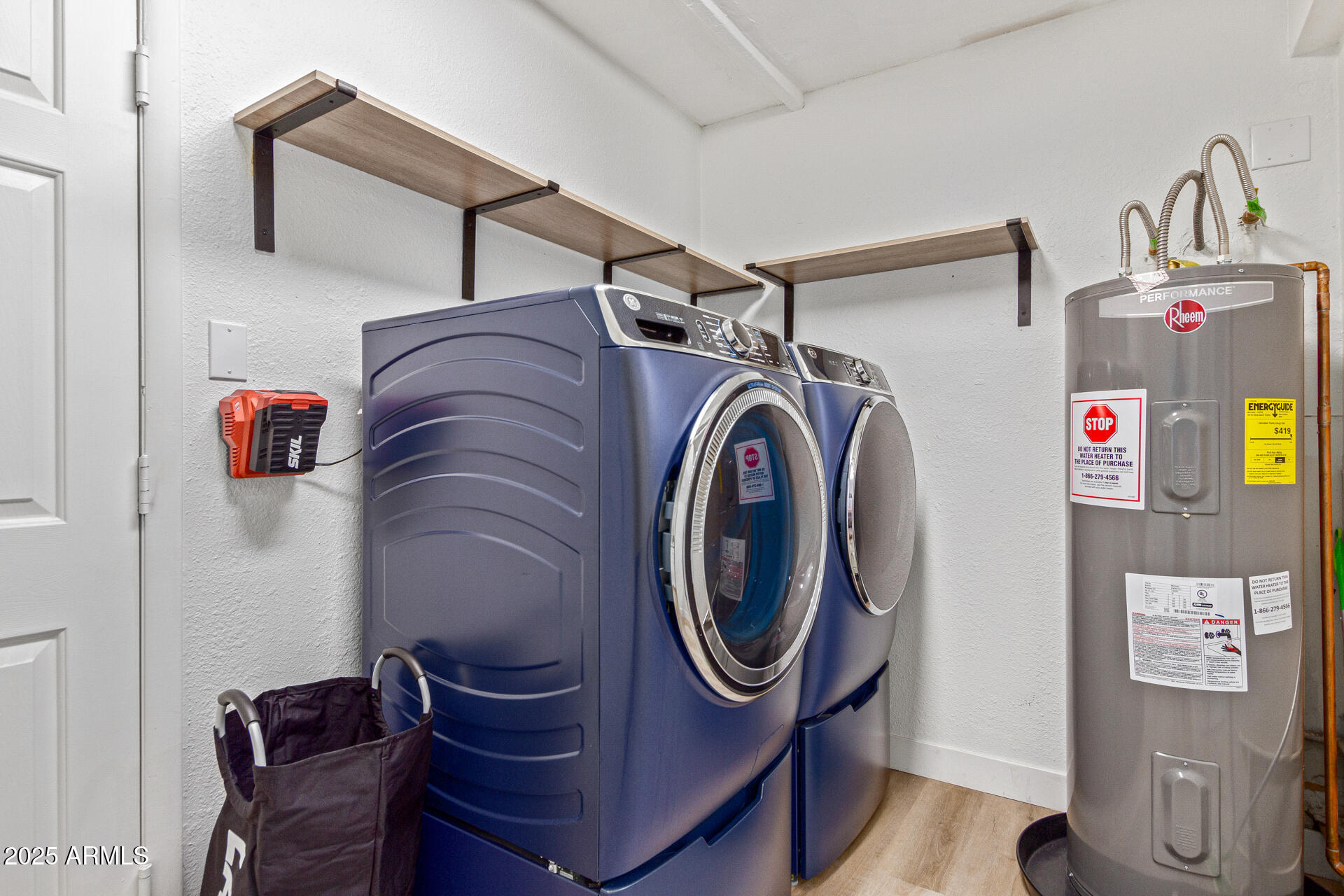 6612 East Presidio Road Scottsdale, AZ 85254 - Photo 33 of 54 a utility room with dryer and washer