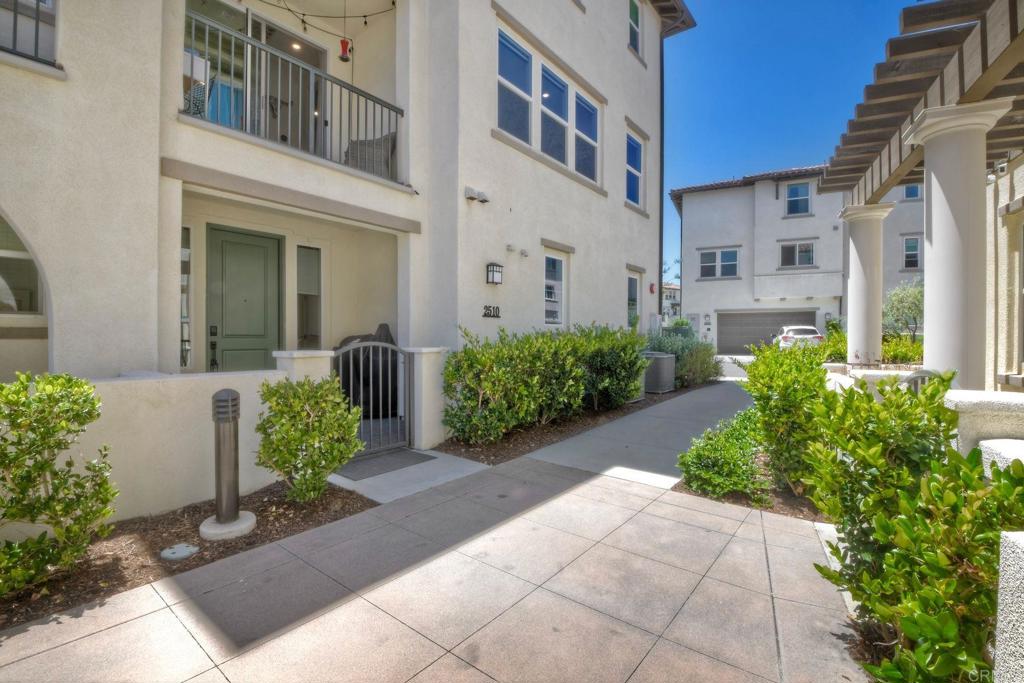 2510 Cheyne Way Oceanside, CA 92056 - Photo 3 of 36