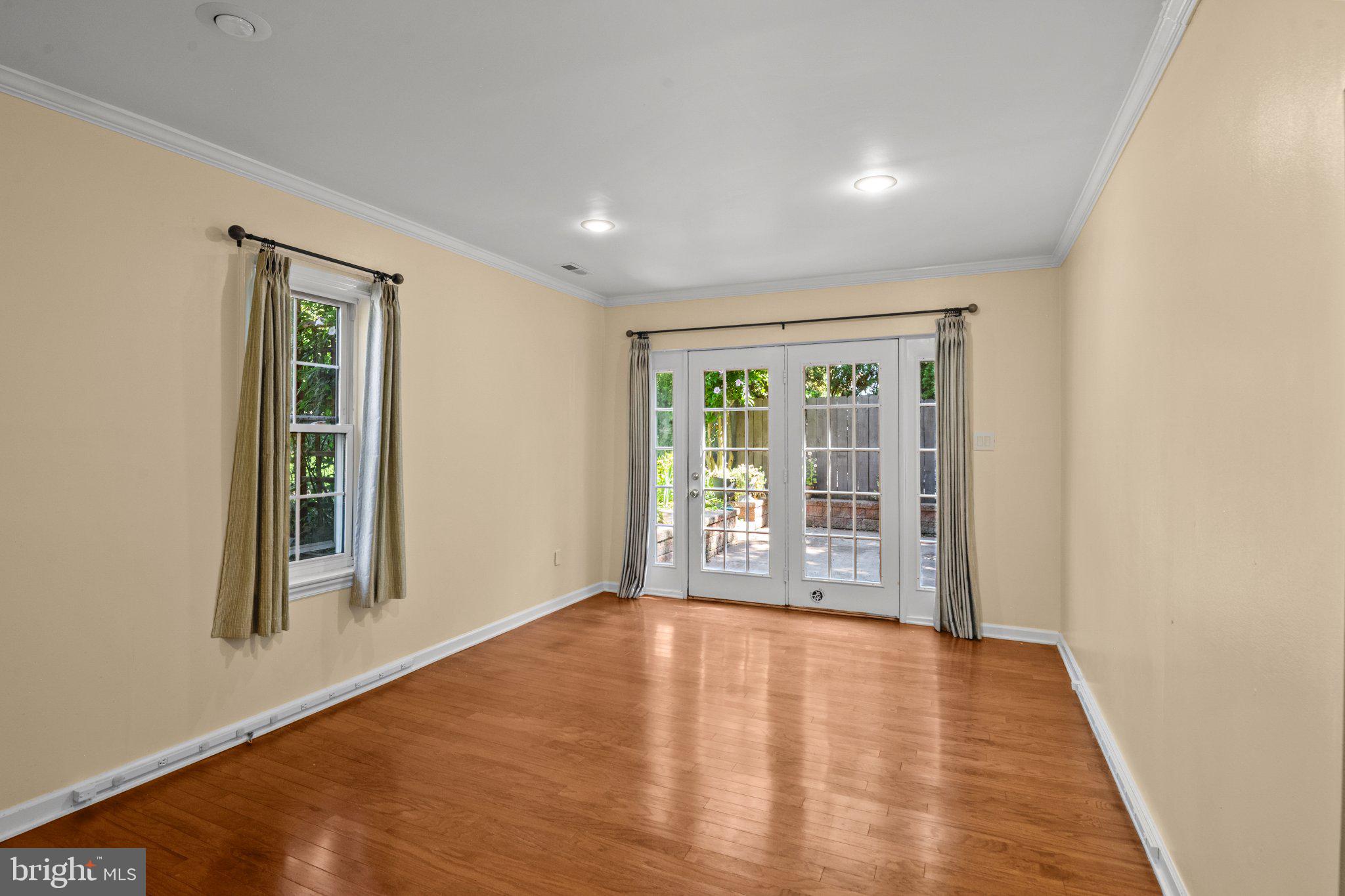 500 Sycamore Road Reading, PA 19611 - Photo 18 of 50 Family Room Leading To Patio 1