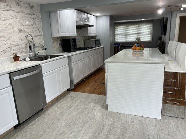 289 Burnham Road Lowell, MA 01852 - Photo 8 of 22