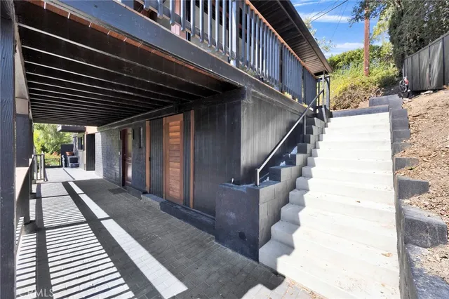 $1,674,999 | 4009 Weslin Avenue, Sherman Oaks, CA 91423